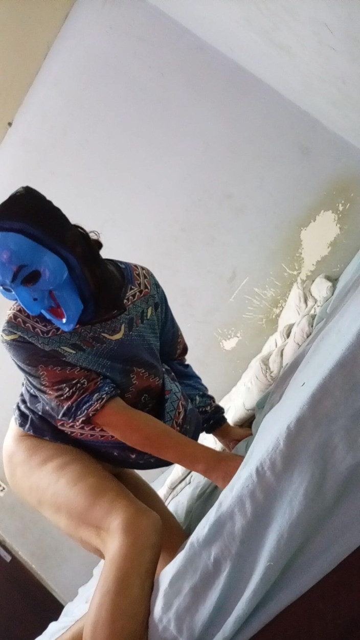 hothouse18xxx: Sexy milf maskované ženy tajně šukají zezadu a na misionáře