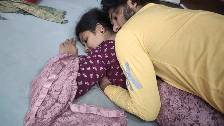 Vaigavarun45: Vaishnavy Saree Removal and Hot Romance with Boobs Kiss Ass...