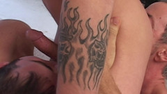 SEXUAL SIN GAY: Cum Twinks Scéna 2 nadržená Dvojčata mají anální trojku