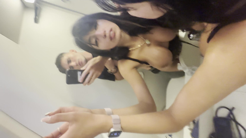 Papi Rodriguez: I Fuck an Arebe on a Plane, She Sucks My...