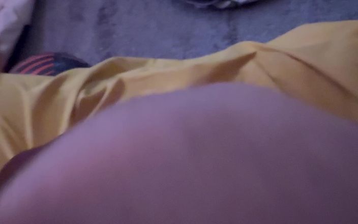 Fem Bi: 痴女がバナナを正しく食べる方法の説明