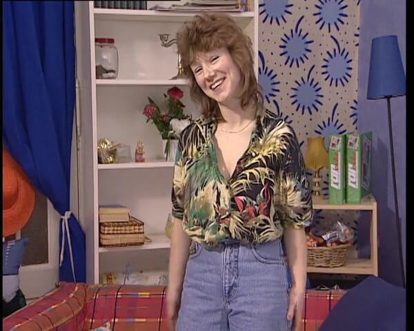 YOUR FIRST PORN: Babette Shaving in the Morning