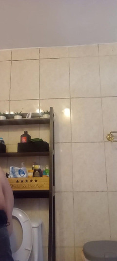Chubbytits16: Scuotendo il mio culetto