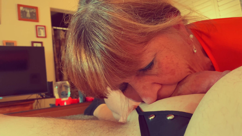 Carmen Angel: Tajemství záhadné babičky Velmy zkouší sát, šukat a dvojitý výstřik