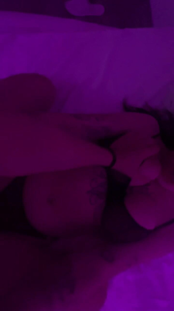 LuchCrush: 의붓딸과 노는 계모