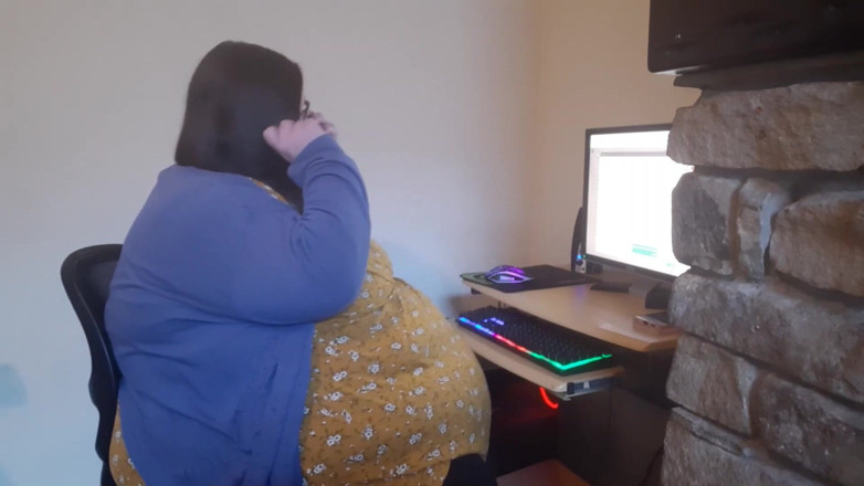 SSBBWLadyBrads: 상사에게 굴욕을 당하는 SSBBW 비서 - 판타지