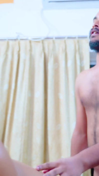 Desi nadržená Bihari Bhabhi ošukaná dvěma bratry v právu najednou (celý film)
