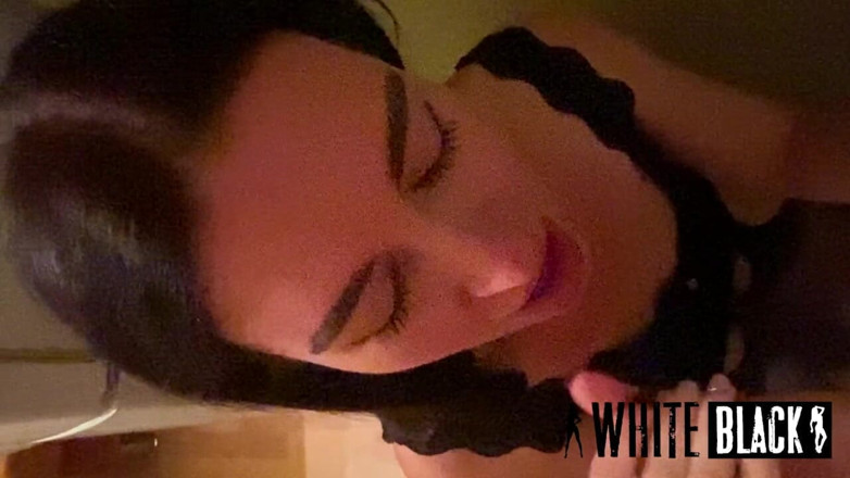 WhiteBlack: 복종하는 딥쓰롯 친구 애널 마누라