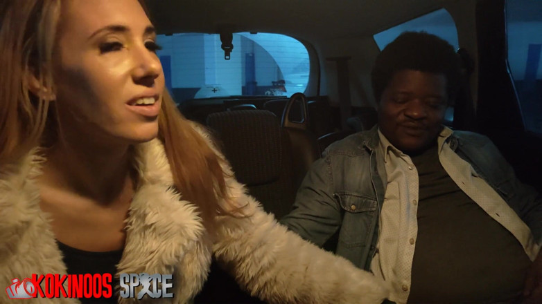 Kokinoos Space: Joy Latoya scopa un cazzo nero in un parcheggio e...