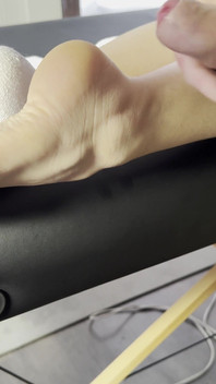 The Lollipop Couldn’t Handle the Pressure