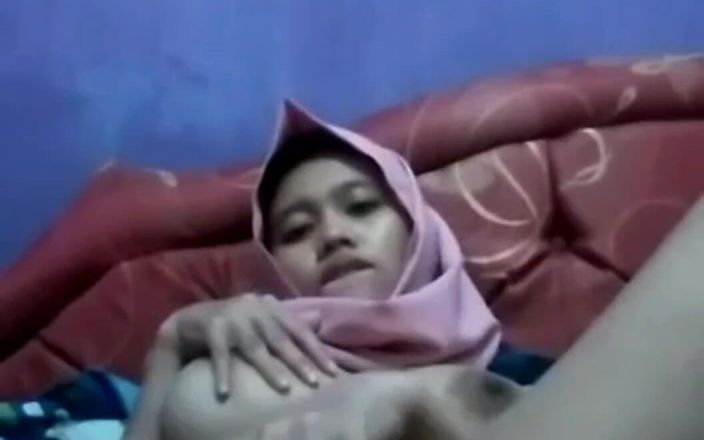 Jilbab69: 大学卒業後のサンゲ・ヒジャブ