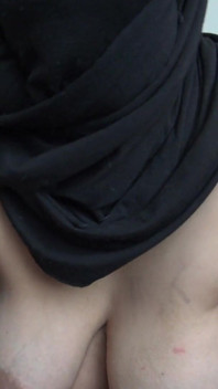 Arab Hijab Squirting