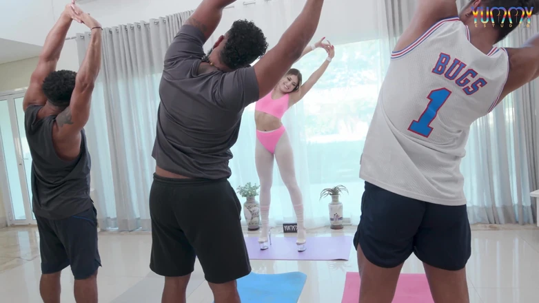 Yummy Estudio: Gabriely Castro takes 3 dicks at once