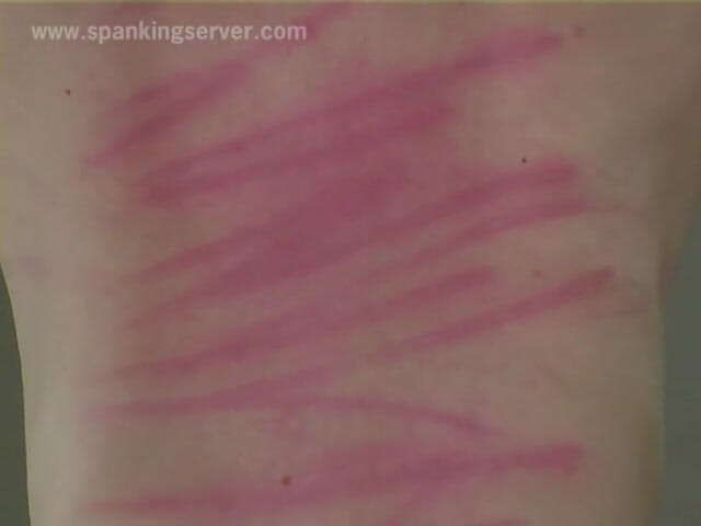 Spanking Server: Nicole nagie plecy biczowanie 1005