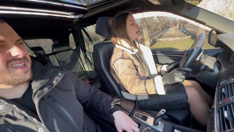 Hottie goddess: La dea lattea gioca in macchina