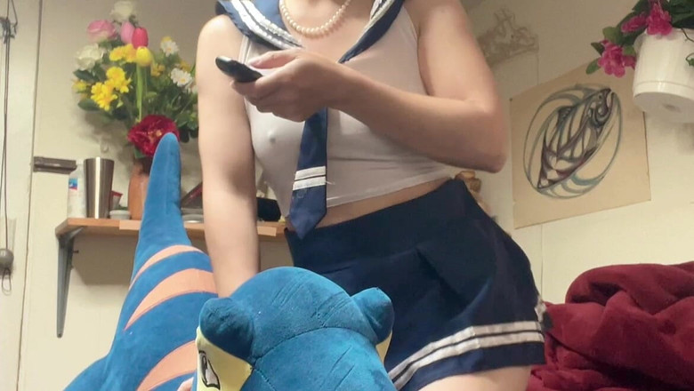 sweethanajapanese: Üniversiteli kız hana dinosuar'i sikiyor