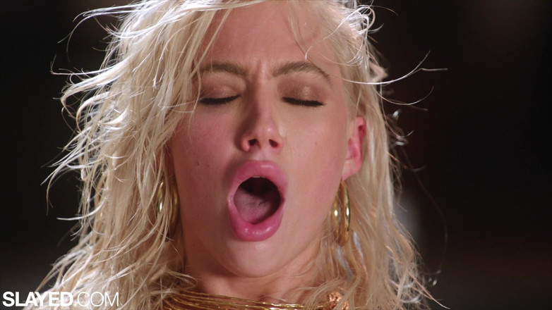 Slayed: Slayed Ivy и Vicki по очереди пытаются вывести из спермы друг друга