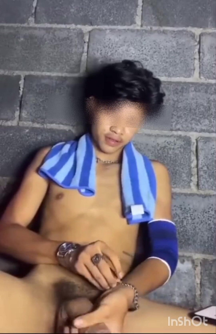 Louswee: 光滑的皮肤，调皮的头脑