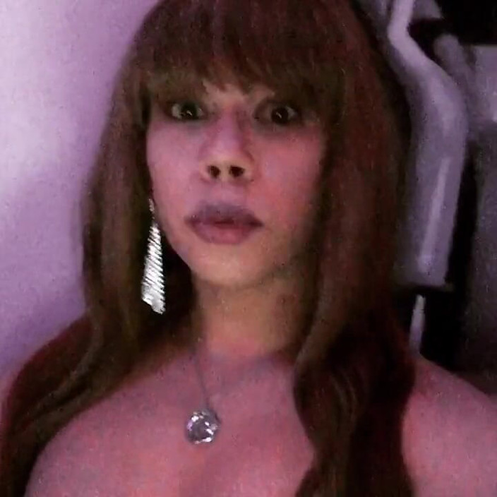 Tgirl Yaritza Vega: 내 전 남친의 전화
