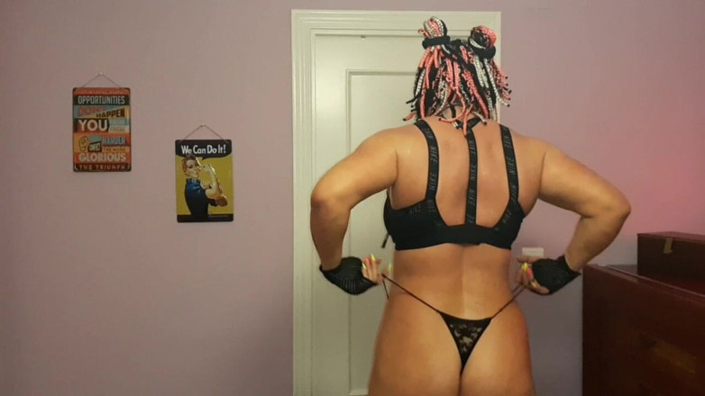 Danaxmuscles: Bend Bars Bare