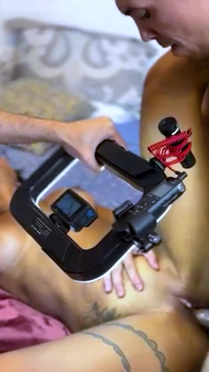 Viick4r: Viick Wird Von Japa Lokis Riesigem Schwanz Hart Gefickt