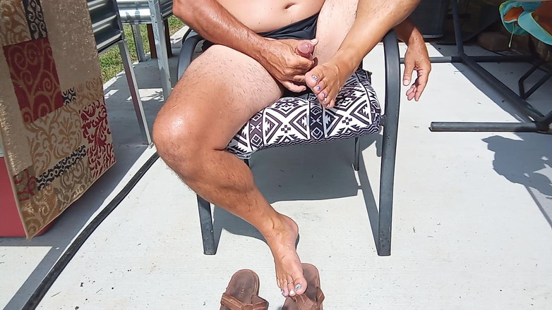 Midsouth Foot Fetish: Тебе нравится мой загорелый отчим?