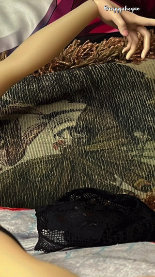 CiggyAhegao: Kafka sletten in sexy Franse lingerie en krijgt haar Waifu...