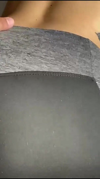 Mi Ha Lasciato Sborrare Nella Figa Dopo Essersi Strappata I Pantaloni!