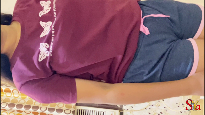 Vicky Siya: Indian Step Sister Fucked Due to Headache Hindi Audio
