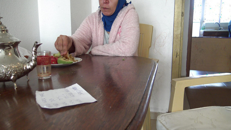 Souzan Halabi: Sikimi arkadaşlarıma gösteriyorum Faslı nine!