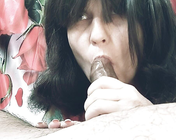 Bolly Karma: Mijn beste vriendin zuigt diep aan mijn grote lul