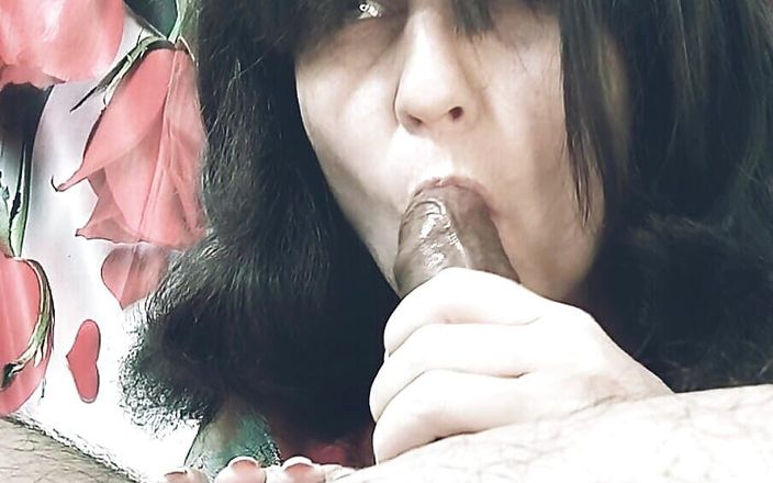 Bolly Karma: 私の親友が私の大きなペニスを深く吸う