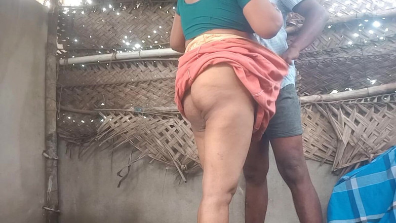 Priyanka314: 泰米尔人妻与哈斯邦的户外性爱