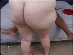 Big Beautiful Girls: Bella donna succhia il cazzo duro e viene trapanata