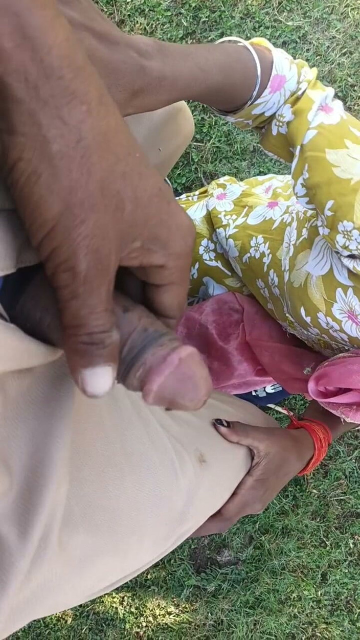 Sexy_Vandana: Pura Pani Muhnh Main Nikal Diya Sexo Oral Desi