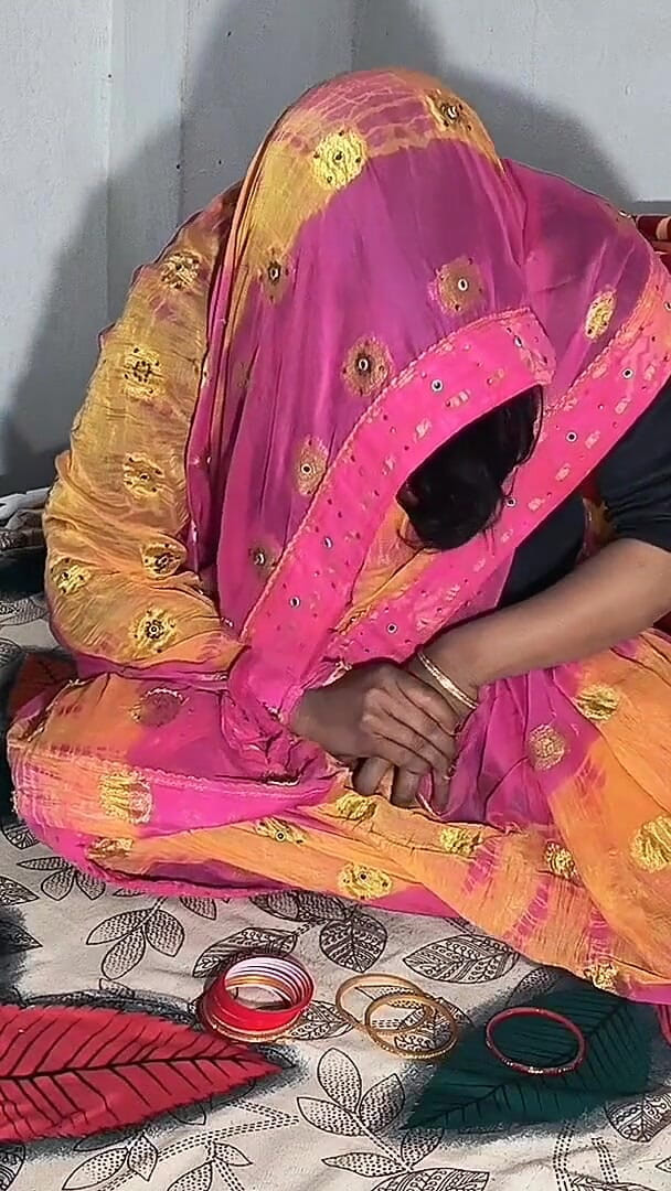 bhabhi_anjali: Bhabhi Ấn Độ vú to xinh đẹp làm tình kiểu chó và bắn...