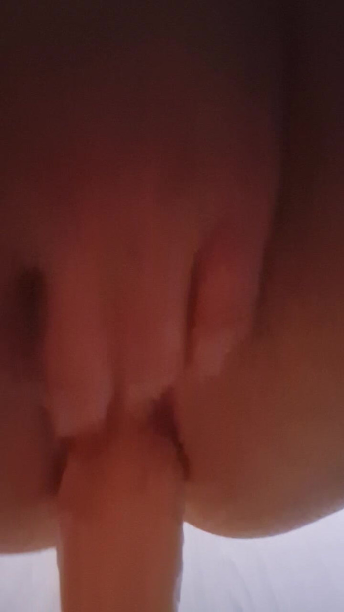 NataKuba: Enorme vibrator