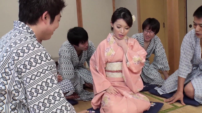 Caribbeancom: Japanese gangbang at the tea house