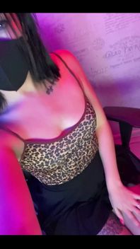 I Am a Hot and Sexy Streamer