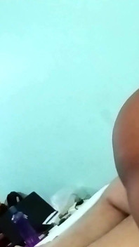Indické domácí sexuální video s kamarádem