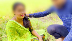 Fuckkkker: 性感人妻在田间被姐夫干