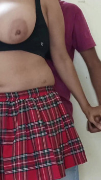 Köylü üniversiteli kız tam ev ödevi için öğretmeni tarafından sikiliyor