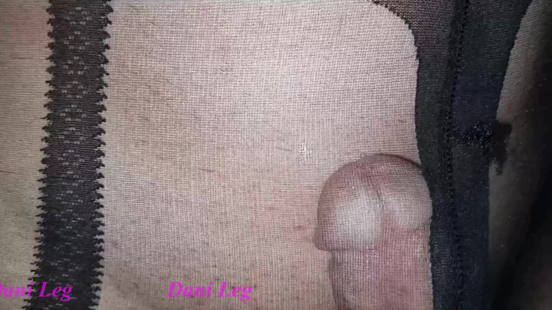 Dani Leg: Dani pierna enorme semen en espejo en medias de cuerpo
