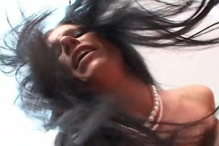 Bestofretro: hot beb laal sophe par raakshasi land par viry nikaalne...