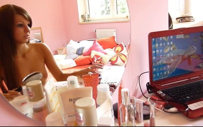 Watch4beauty: Kızın Odası