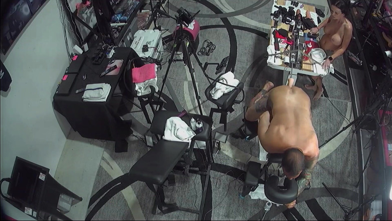 There is no safeword: Strap on Stories - nedělní Sodomie, Kundička pro něj a šukám ho...