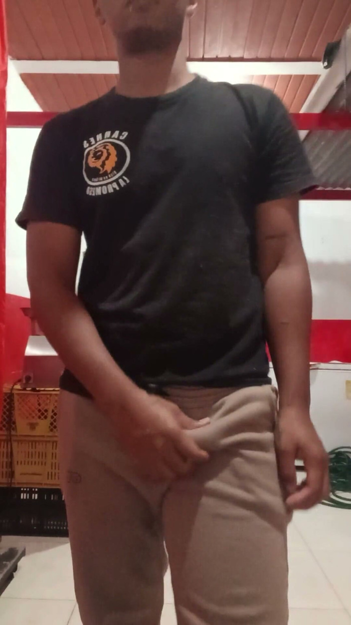 SANTIXXX19CM: Perverted Butcher with a Big Dick Jerks off at Work