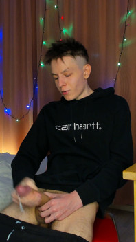 Young Stud's Ecstatic Cum-filled Finish