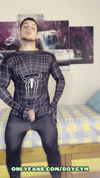 Bite laiteuse de Spiderman ! Vous savez où regardez-moi en action !