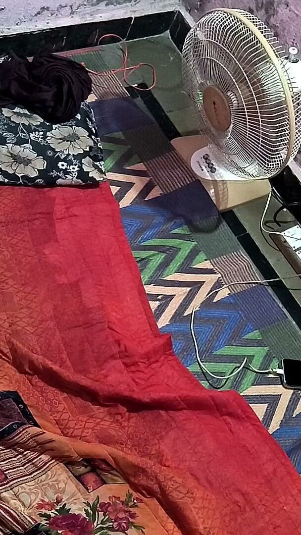Amarjit2526: Uma garota alemã que é muito torta em ação solo com...